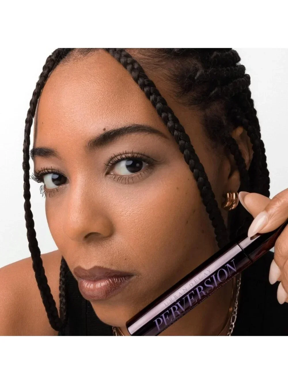 Volumizing Black Mascara - Lengthening, Smudge-Resistant, Flake-Free, 16HR Wear